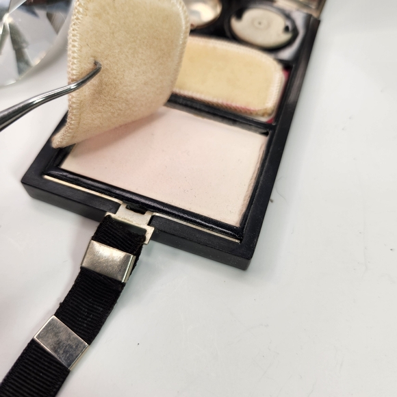 art deco 1930s powder blush compact makeup purse terri wrist strap coin parfume - Picture 4 of 11